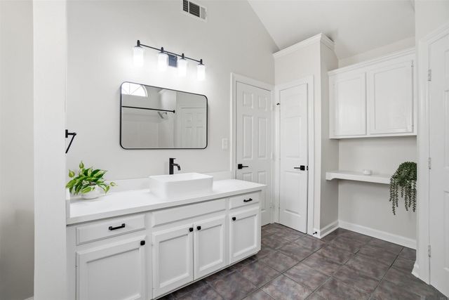 3805 Linstrom Dr, Baton Rouge, LA 70814