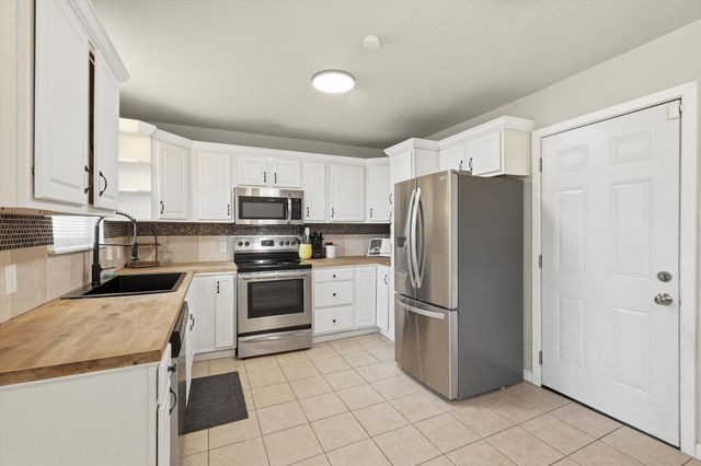 3513 Bewley Street, North Richland Hills, TX 76117