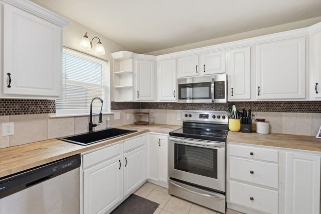 3513 Bewley Street, North Richland Hills, TX 76117