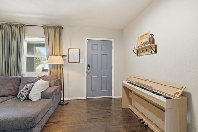 3513 Bewley Street, North Richland Hills, TX 76117