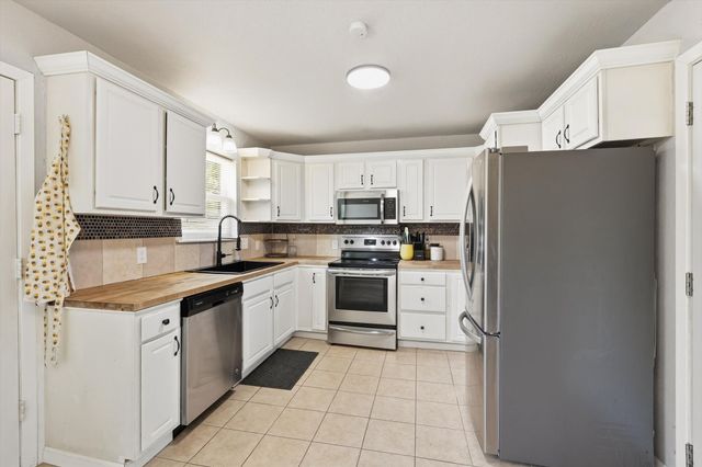 3513 Bewley Street, North Richland Hills, TX 76117