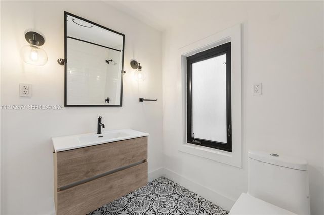 7111 SW 63rd Ave, South Miami, FL 33143