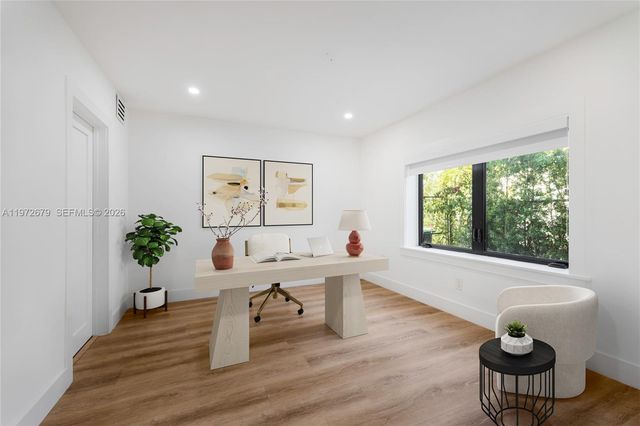 7111 SW 63rd Ave, South Miami, FL 33143