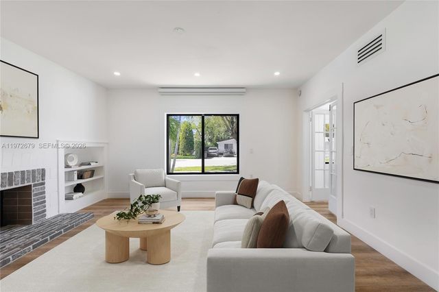 7111 SW 63rd Ave, South Miami, FL 33143