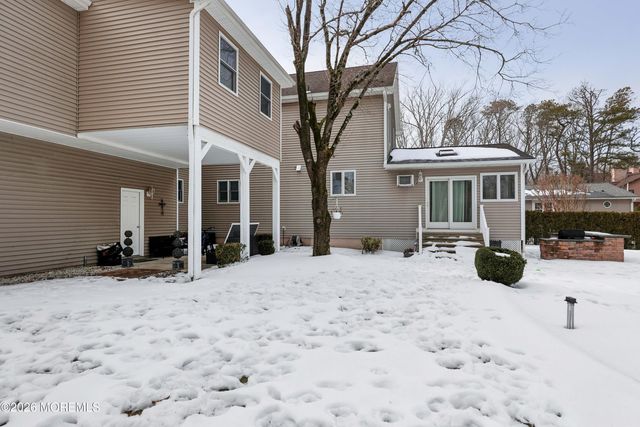 221 Georgia Road, Freehold, NJ 07728