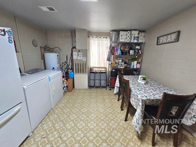 898 SE 3rd Street, Ontario, OR 97914