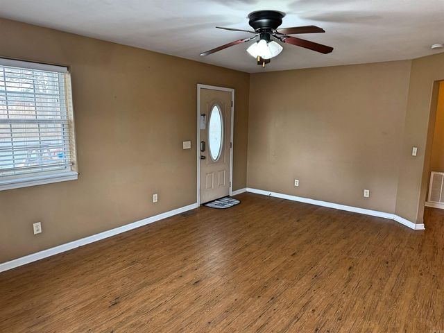 212 Collins St Street, Mountain View, AR 72560