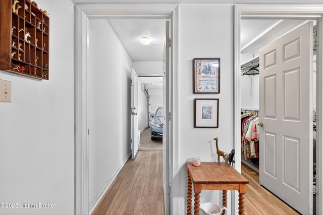 816 Washburn Ave APT 9, Louisville, KY 40222