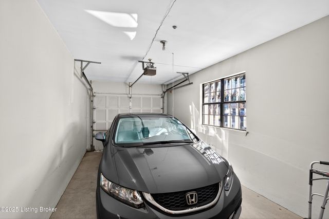 816 Washburn Ave APT 9, Louisville, KY 40222