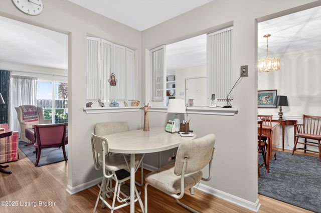 816 Washburn Ave APT 9, Louisville, KY 40222