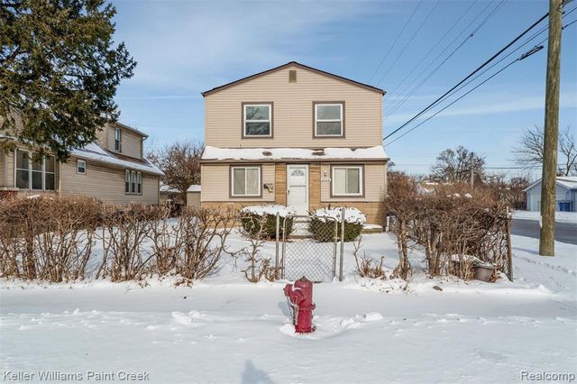 8523 Republic Avenue, Warren, MI 48089