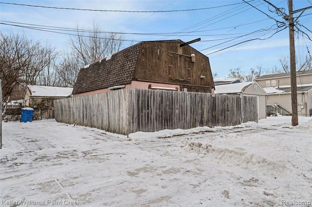 8523 Republic Avenue, Warren, MI 48089