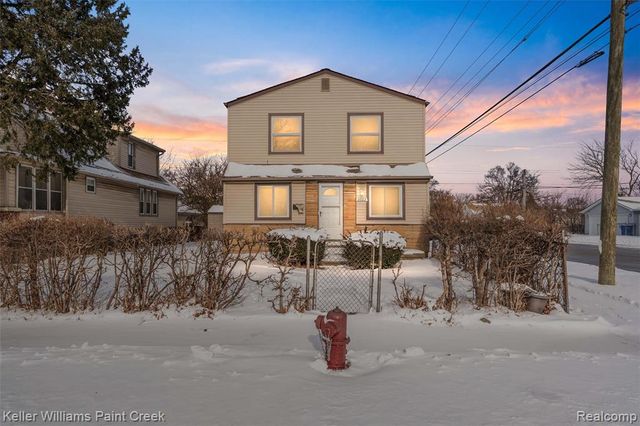 8523 Republic Avenue, Warren, MI 48089