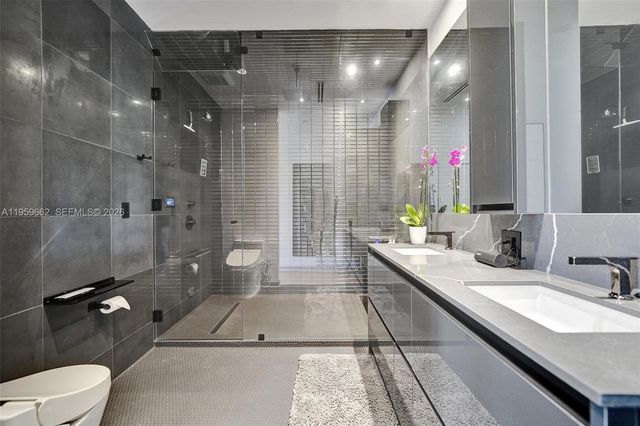 1617 Harrison St 3, Hollywood, FL 33020