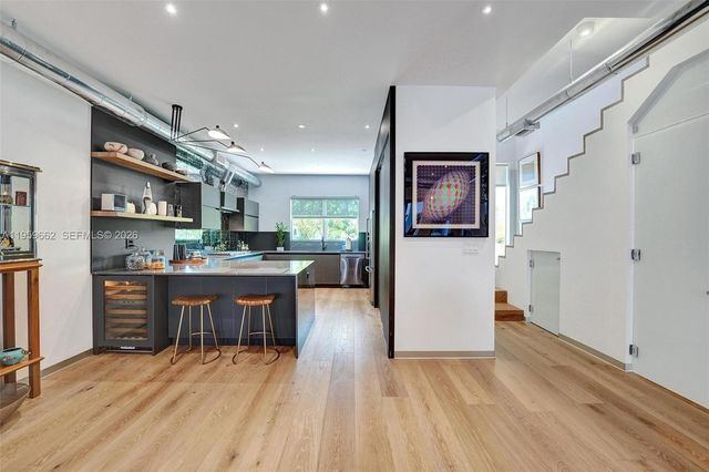 1617 Harrison St 3, Hollywood, FL 33020