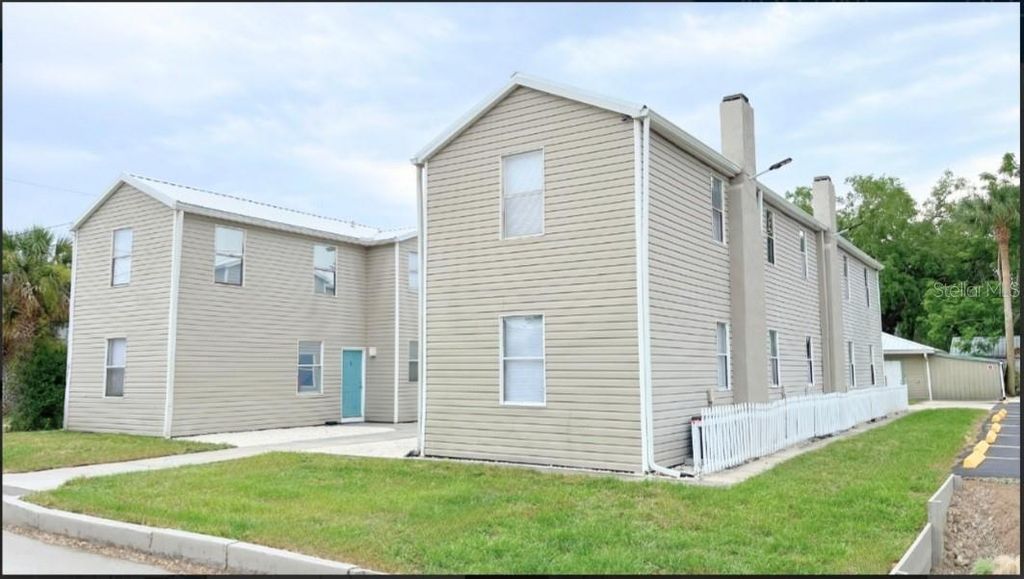 321 W IANTHE STREET 6, Tavares, FL 32778