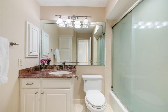 5850 Valley Forge Drive 144, Houston, TX 77057