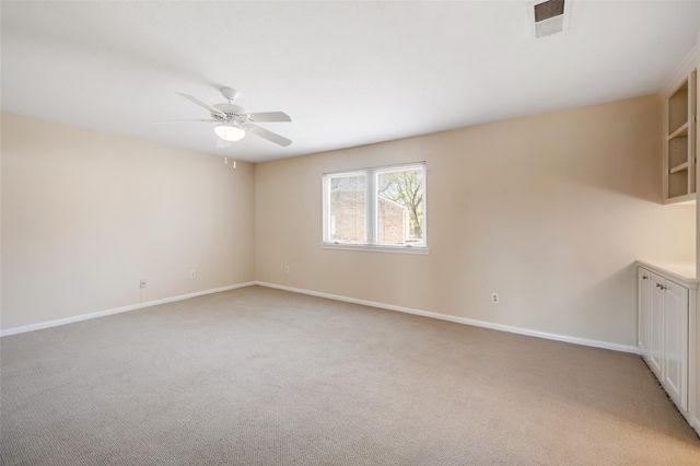 5850 Valley Forge Drive 144, Houston, TX 77057