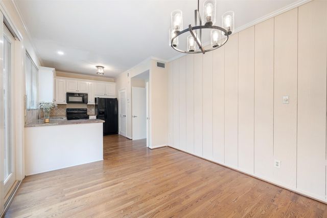 5850 Valley Forge Drive 144, Houston, TX 77057