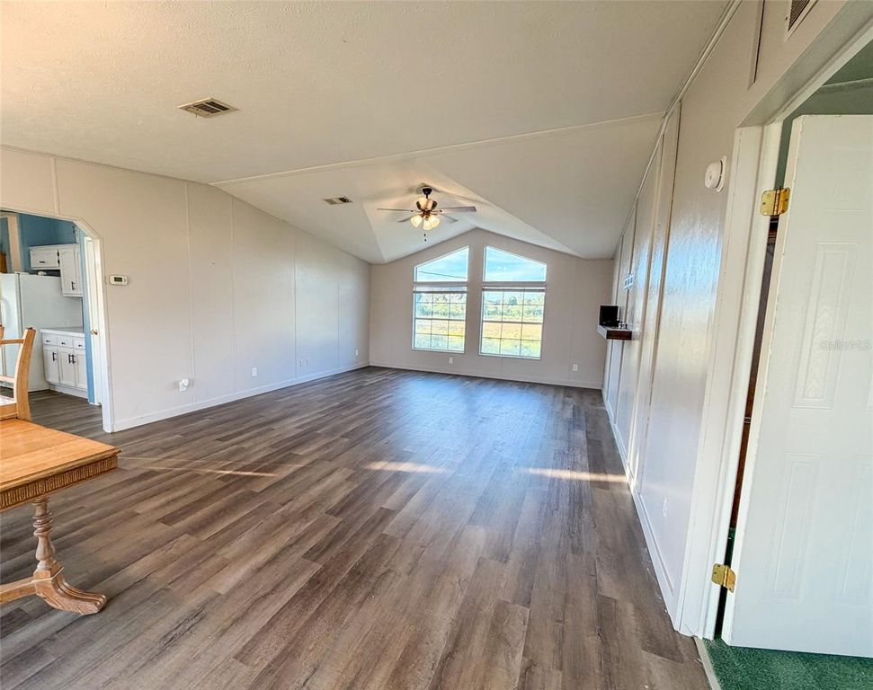 Image 14 of property listing at 16251 SE 161ST COURT, Weirsdale, FL 32195