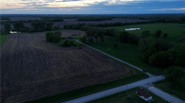 2350 NE Breckenridge Road, Lathrop, MO 64465