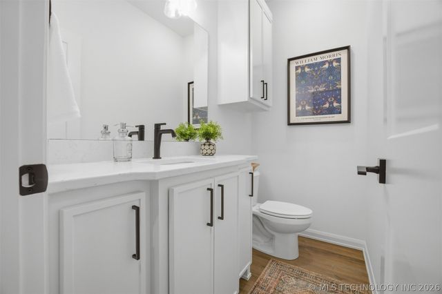 504 E B Street 1104, Jenks, OK 74037