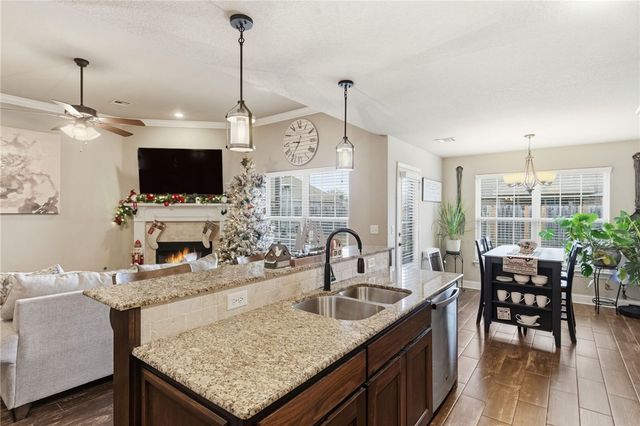 2230 Hunter Drive, Pea Ridge, AR 72751