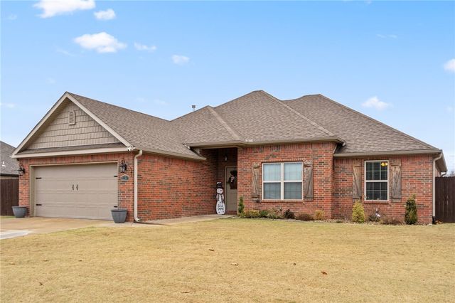 2230 Hunter Drive, Pea Ridge, AR 72751