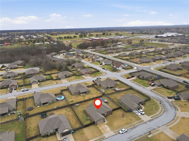 2230 Hunter Drive, Pea Ridge, AR 72751