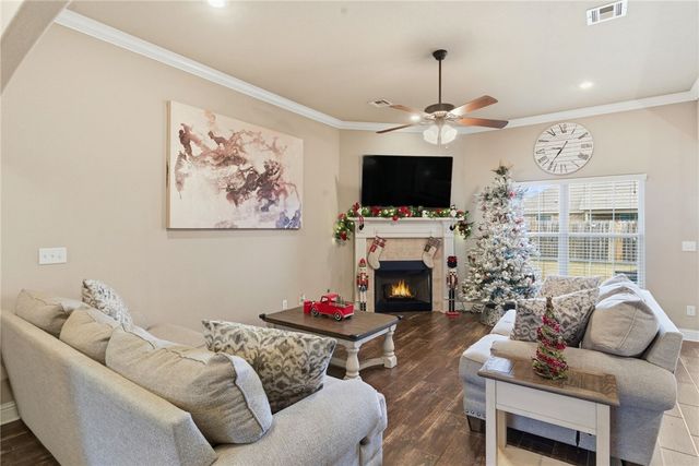 2230 Hunter Drive, Pea Ridge, AR 72751