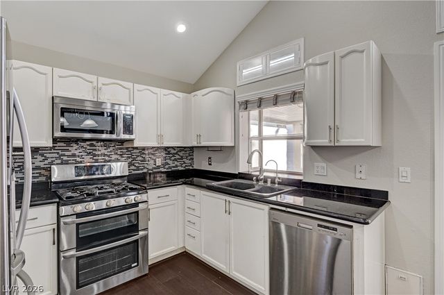 9179 Mangostone Lane, Las Vegas, NV 89147