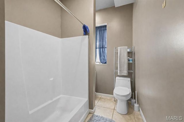 3328 Chippewa Street, St Louis, MO 63118