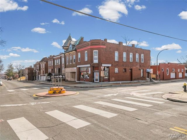 3328 Chippewa Street, St Louis, MO 63118