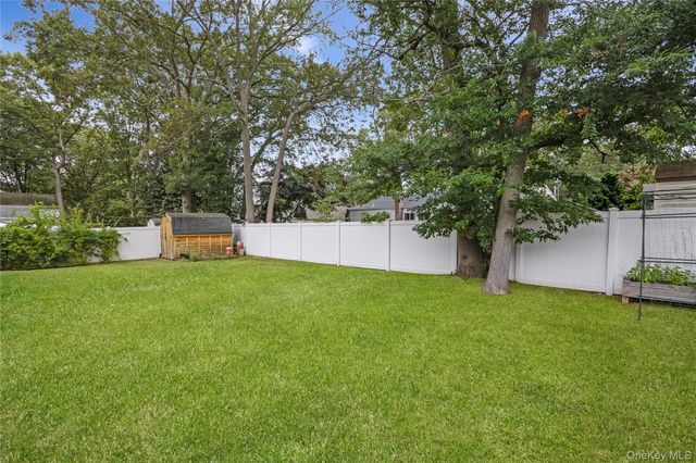 231 Shelter Road, Ronkonkoma, NY 11770