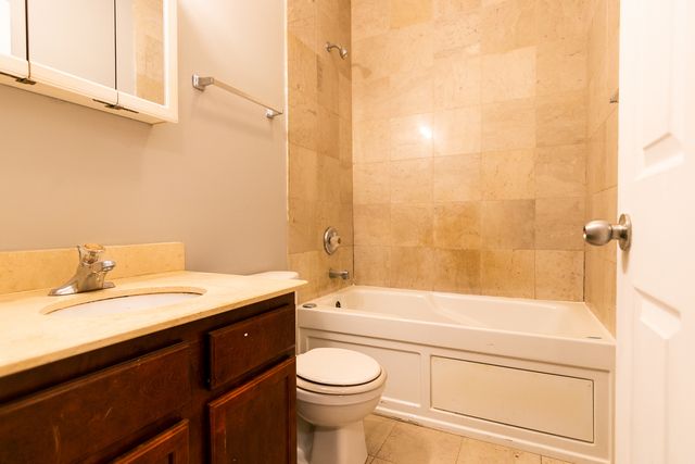 6508 N Seeley Avenue 3, Chicago, IL 60645