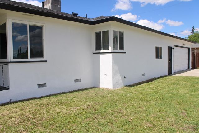 3645 E Cortland Avenue, Fresno, CA 93726