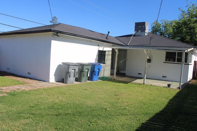 3645 E Cortland Avenue, Fresno, CA 93726