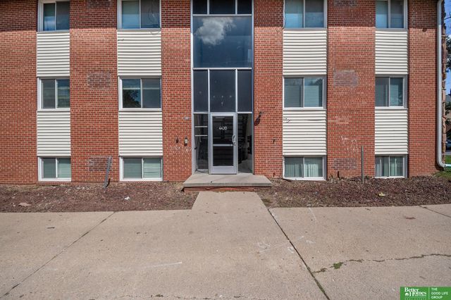 4422 S 25 Street, Omaha, NE 68107