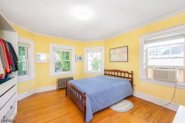 579 Parker St, Newark City, NJ 07104
