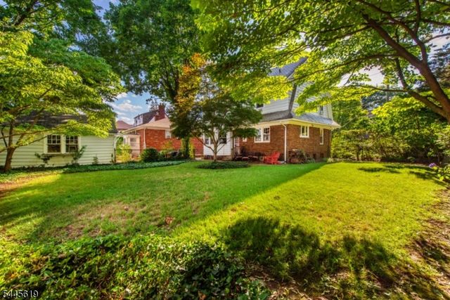 579 Parker St, Newark City, NJ 07104