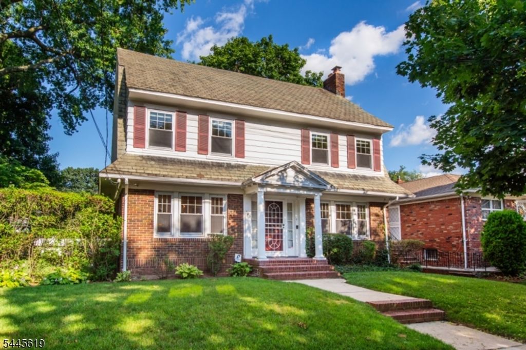 579 Parker St, Newark City, NJ 07104