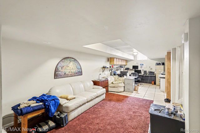 2174 Middlebelt Road, West Bloomfield Charter Township, MI 48324