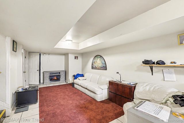 2174 Middlebelt Road, West Bloomfield Charter Township, MI 48324