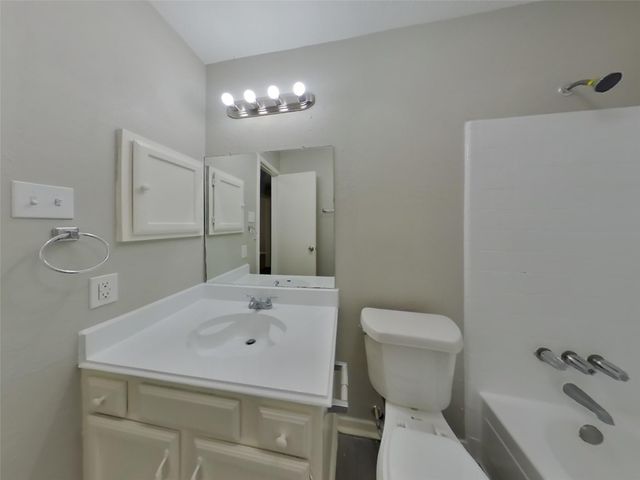 7102 Tara Blue Ridge Drive, Richmond, TX 77469