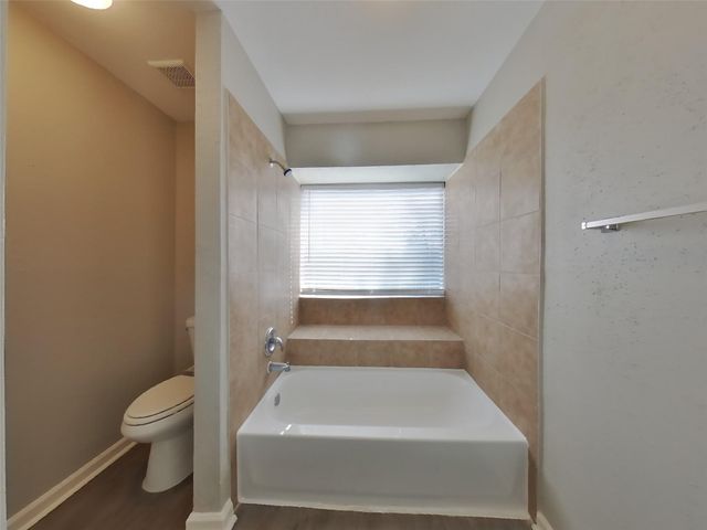 7102 Tara Blue Ridge Drive, Richmond, TX 77469