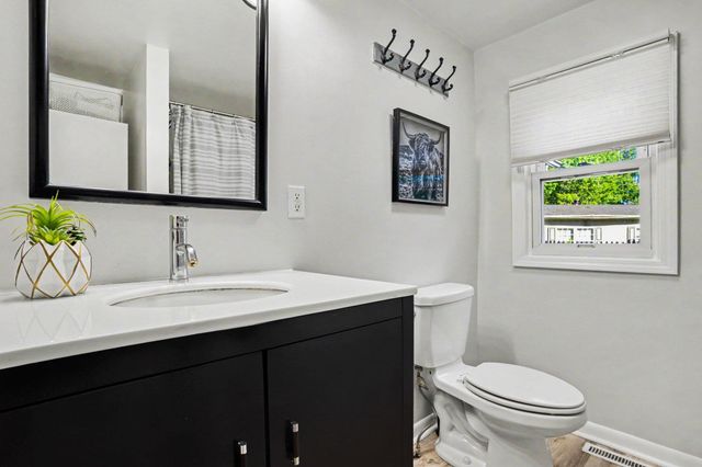 5290 E Broadway Road, Union Twp, MI 48858