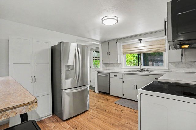 5290 E Broadway Road, Union Twp, MI 48858