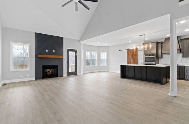 4807 Hunter Rd, Southside, TN 37171