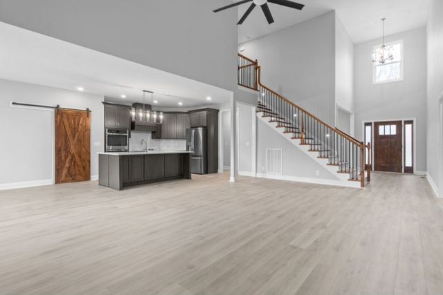 4807 Hunter Rd, Southside, TN 37171