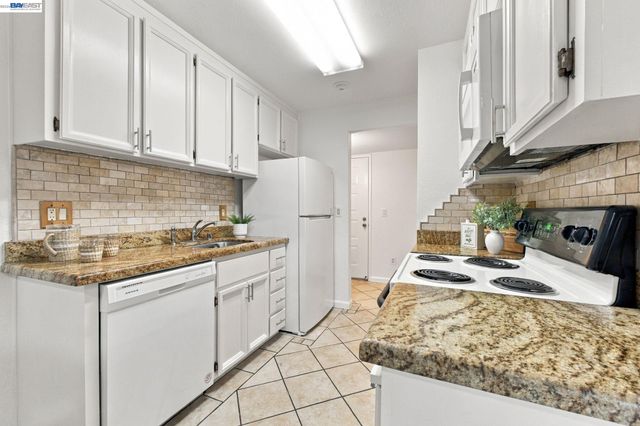 6254 Joaquin Murieta Ave H, Newark, CA 94560